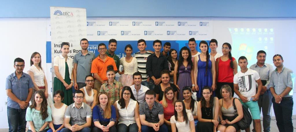 2014.06.12 - session on voluntarism with Roma Youth group02 [in Albanian]